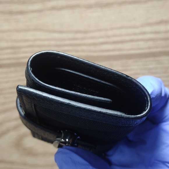 Authentic Gucci Black Leather & Nylon 6-Key Holder with Box – Women’s Luxury - Picture 10 of 10